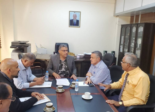 تنفيذاً لتوجيهات لملس.. إجراءات لتفعيل عملية تحصيل ايرادات صندوق النظافة من الأسواق في العاصمة عدن