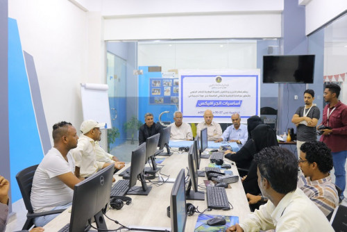 بالتعاون مع إعلامية انتقالي العاصمة عدن.. قطاع التدريب والتأهيل يدشن دورة تدريبية في فن الجرافيكس