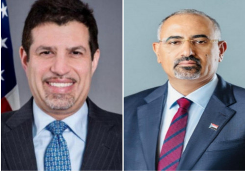 الرئيس الزُبيدي يناقش مع السفير الأمريكي مستجدات العملية السياسية وجهود إحلال السلام