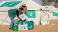 فرق سلمان للإغاثة تواصل تقديم مساعداتها لضحايا سيول حضرموت