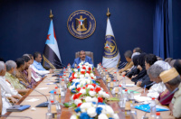 اللواء بن بريك يلتقي ممثلي النقابات والاتحادات الجنوبية