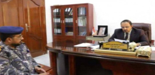 المحافظ بن ماضي يطلع على نشاط إدارة مكافحة المخدرات بساحل حضرموت