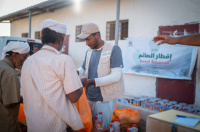 مؤسسة زايد توزع وجبة إفطار صائم للمرة الثانية في لحج