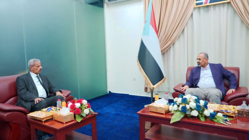 الرئيس الزُبيدي يطّلع على الأوضاع العامة بمحافظة لحج