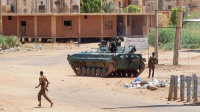 أزمة السودان.. اشتباكات في الخرطوم ومحادثات في جدة