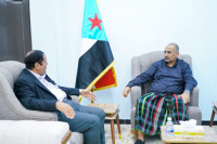 الرئيس الزُبيدي يطّلع على سير العمل في الهيئة العامة للطيران المدني