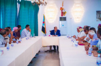 اللواء بن بريك يلتقي عددا من مقادمة ومناصب قبائل نوّح بحضرموت