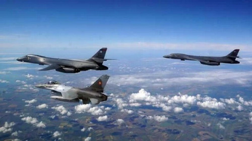 القوات الجوية الروسية تتصدى لمحاولة اختراق قاذفات استراتيجية أمريكية لحدود البلاد