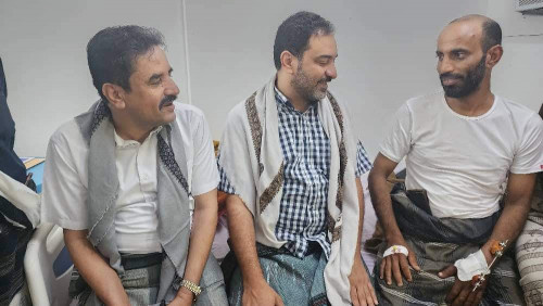الجبواني والجفري يطمئنان على صحة العقيد أحمد محسن السليماني