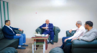 الوالي ولملس يناقشان معالجات قضايا المعاشات والعلاوات وطلبات التوظيف