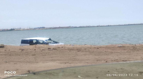حادث مروري يودي بحياة فتاة وإصابة آخرين في خط الجسر بالعاصمة عدن