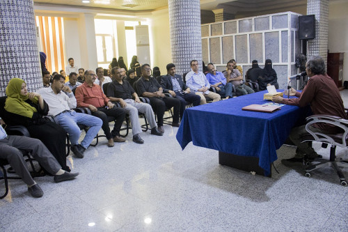 الأمانة العامة بالانتقالي تنظم محاضرة سياسية بعنوان "أهمية الحوار في العمل السياسي"