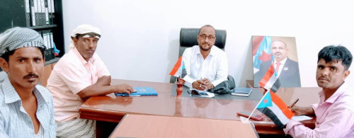 نائب رئيس تنفيذية انتقالي سقطرى يلتقي رؤساء مراكز قلنسية وعبدالكوري