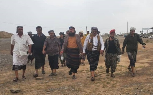 رئيس تنفيذية انتقالي لحج يتفقد جبهات القتال في المناطق الحدودية بيافع
