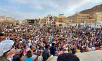 آلاف الجنوبيين يحتشدون في غيل باوزير إحياءً بيوم الأرض
