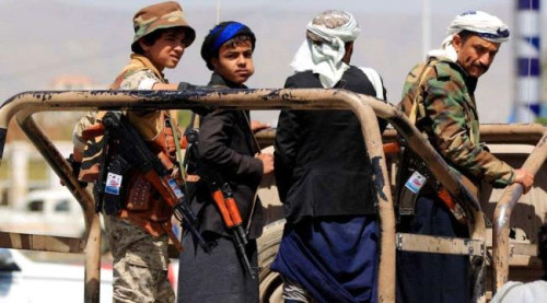 قادة الحوثي يتبادلون الاتهامات بتبديد 40 مليار دولار