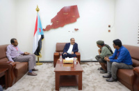 اللواء بن بريك يطلع على سير العملية التعليمية بكلية التربية لودر