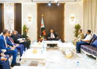 الرئيس الزُبيدي يطّلع على الصعوبات التي تواجه مصلحة الأحوال المدنية والسجل المدني