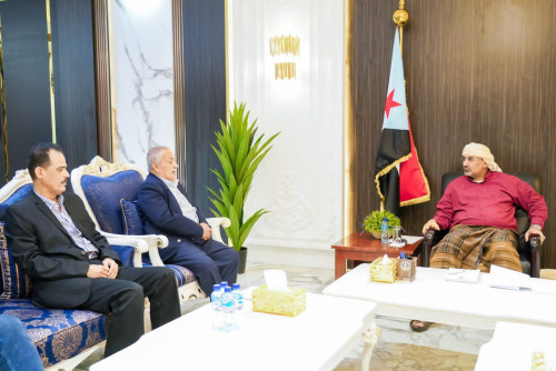 الرئيس الزُبيدي يطّلع على نشاط نقابة الصحفيين والإعلاميين الجنوبيين