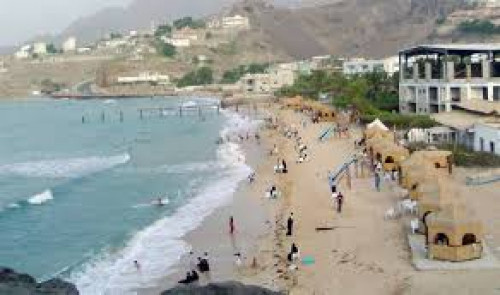 بعد غرق 14 حالة.. تحذير هام لمرتادي السواحل في العاصمة عدن