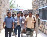 رئيس تنفيذية انتقالي شبوة يتفقد مستشفى ومعسكر القوات المشتركة في عزان