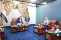 اللواء بن بريك يستقبل قائد القوى الجوية في جمهورية اليمن الديمقراطية الشعبية "سابقاً"