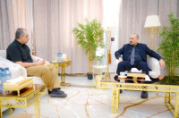 الرئيس الزُبيدي يطّلع على سير العمل بصندوق صيانة الطرق والجسور