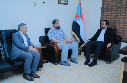 رئيس الهيئة الوطنية للإعلام الجنوبي يلتقي مدير عام الأوقاف والإرشاد بالعاصمة عدن