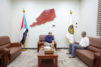 اللواء بن بريك يطّلع على نشاط عمل الهيئة التنفيذية في وادي وصحراء حضرموت