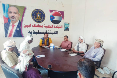 رئيس تنفيذية انتقالي أبين يلتقي عددا من مشايخ ووجهاء المحافظة