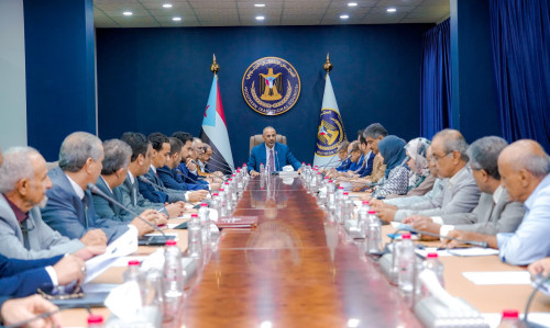 رئاسة الانتقالي تشيد بالملاحم البطولية التي تسطّرها القوات المُسلحة الجنوبية 