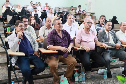 كلية الآداب تشهد مناقشة أطروحة الدكتوراه للباحث عادل محمد الجعدي