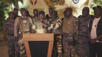 الغابون.. قائد الحرس الجمهوري يترأس "اللجنة الانتقالية" والرئيس بونغو قيد الإقامة الجبرية