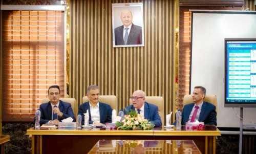المحافظ لملس يناقش مع وزير الإدارة المحلية صعوبات تواجه عمل السلطات المحلية