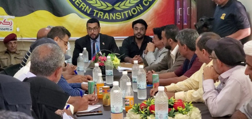 فريق هيئة الرئاسة يلتقي بالقيادة المحلية للمجلس بمحافظة الضالع