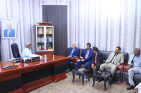 فريق هيئة رئاسة المجلس الانتقالي يلتقي محافظ محافظة شبوة