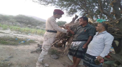 قائد قوات التعبئة والاحتياط في الجنوب يتفقد الخطوط الأمامية لجبهة كرش بلحج