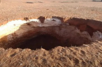 ظهور مفاجئ لحفرة ضخمة يثير مخاوف في المغرب
