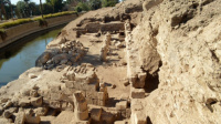 العثور على جرار نبيذ معتق منذ 5000 عام في سوهاج بمصر بمقبرة ملكة (صور)