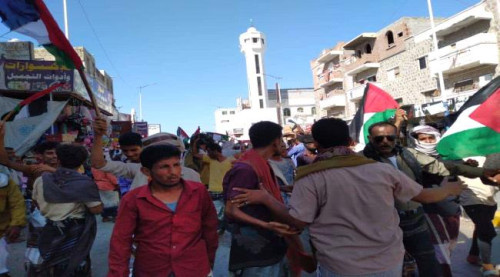 مظاهرة حاشدة بزنجبار دعماً لفلسطين وتنديداً بالعدوان الإسرائيلي
