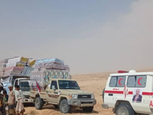 انتقالي المهرة يطلق قافلة إغاثة لمنكوبي إعصار "تيج" في حصوين