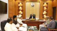 محافظ حضرموت يرأس اجتماعًا لمناقشة سُبل الدفع بالاستثمار وتحسين قطاع الكهرباء