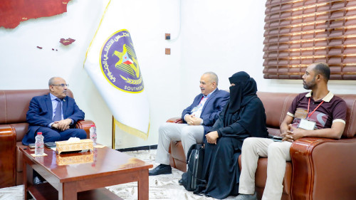 الكثيري يطّلع على جهود مكتب الصحة والسكان بالعاصمة عدن 