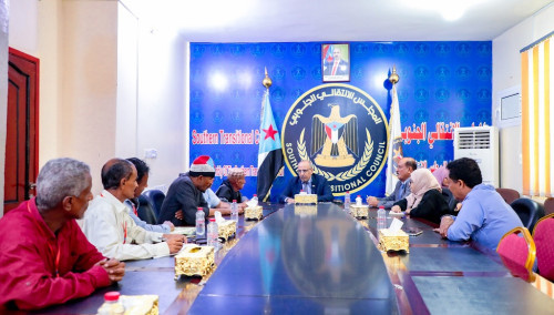 الكثيري يؤكد على الدور المهم لنقابة المعلمين والتربويين الجنوبيين