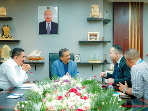 محافظ العاصمة عدن يؤكد أهمية المشاركة بالمنتدى العالمي للاجئين في سويسرا
