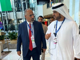 الرئيس الزُبيدي يصل دبي للمشاركة في أعمال قمة المناخ