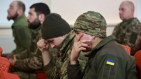 سائق مدرعة مخمور نقل مجموعة من العسكريين الأوكرانيين إلى موقع روسي