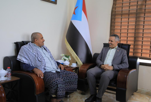 اليافعي يلتقي نائب رئيس فرع نقابة الصحفيين والإعلاميين الجنوبيين بالعاصمة عدن