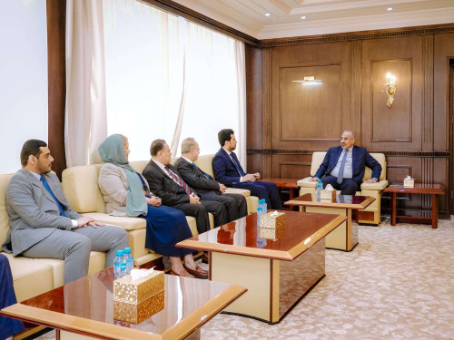 الرئيس الزُبيدي يناقش مع رئاسة هيئة التشاور والمصالحة التطورات السياسية وجهود إحلال السلام