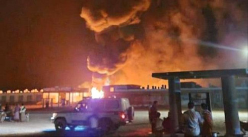 المهرة.. انفجار صهريج وقود بمحطة شركة النفط في قشن وسقوط ضحايا